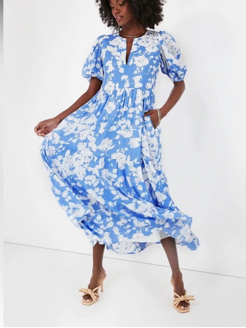 TUCKERNUCK HYACINTH HOUSE Blue and White Floral Cisco Maxi Dress - XS- Like new.